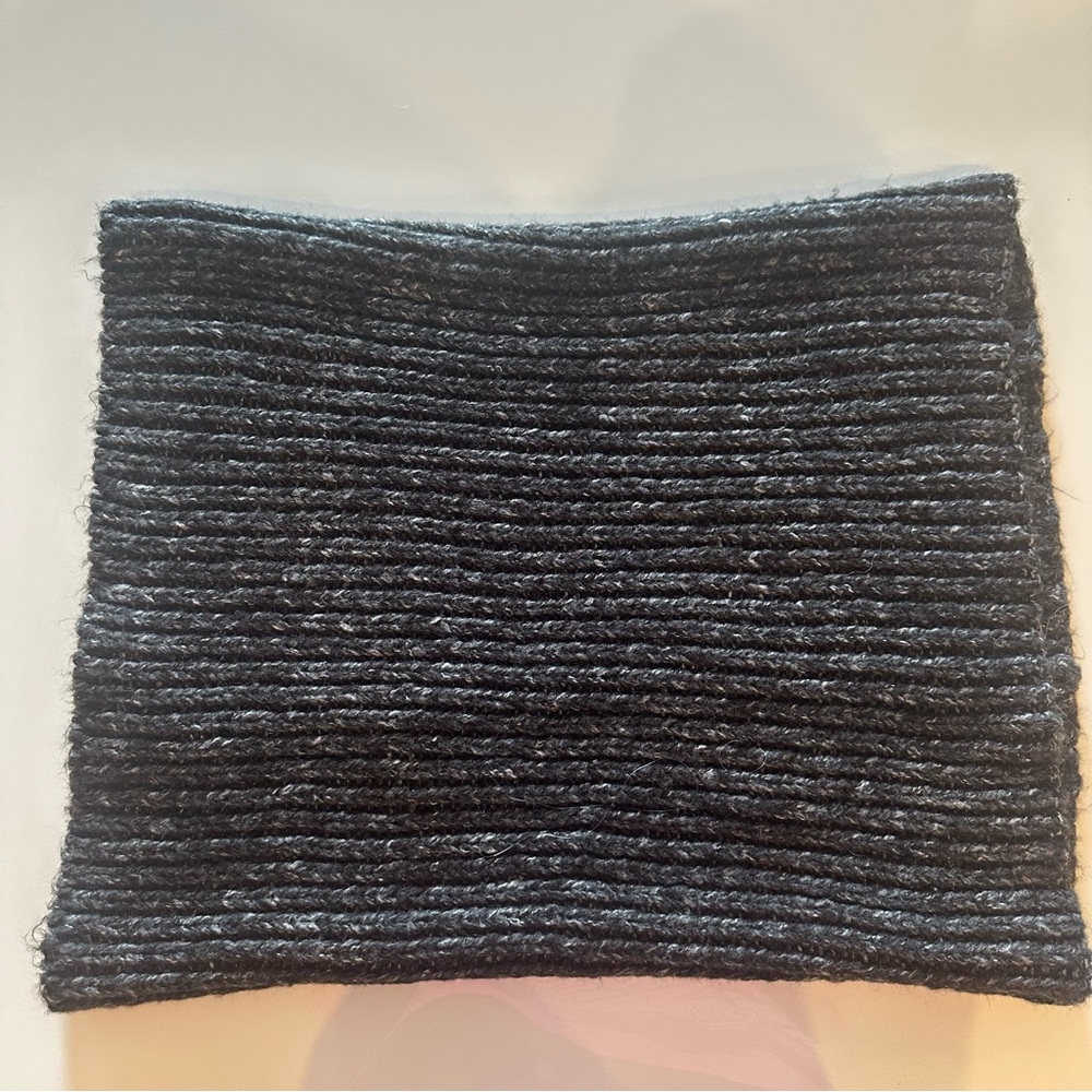 Divided Black and Gray Knit Neck scarf